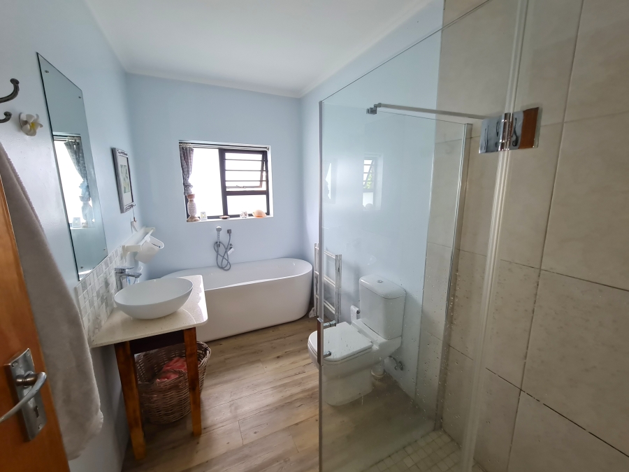 4 Bedroom Property for Sale in Noorsekloof Eastern Cape